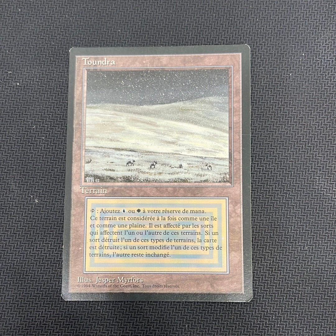 Tundra - Foreign Black Bordered FRENCH